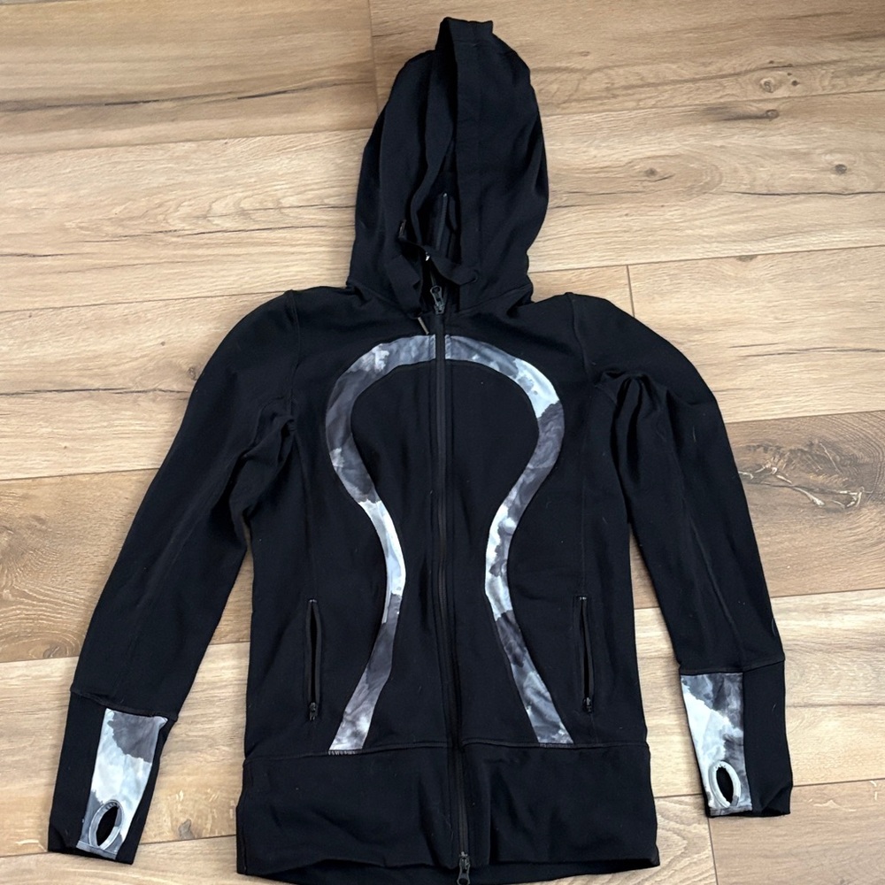 lululemon athletica Black and Gray Hoodie